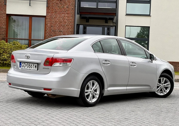 Toyota Avensis cena 26999 przebieg: 214299, rok produkcji 2009 z Darłowo małe 277